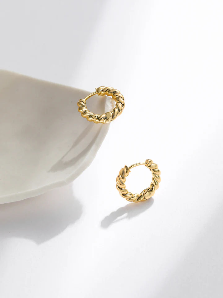 9 Top Gold Earring Designs for Women in 2024
