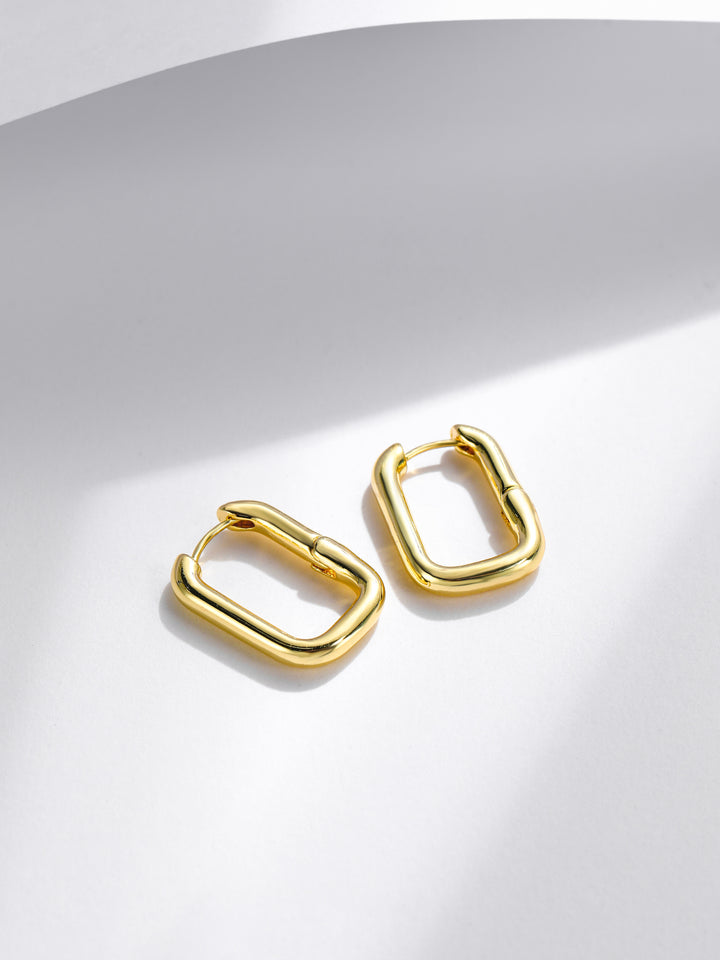 2. Kelleryjewels Oval Shaped Earrings with 18K Gold Plating