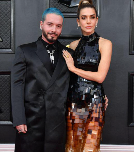 Valentina Ferrer Radiates Elegance at the 2022 Grammy Awards Red Carpet