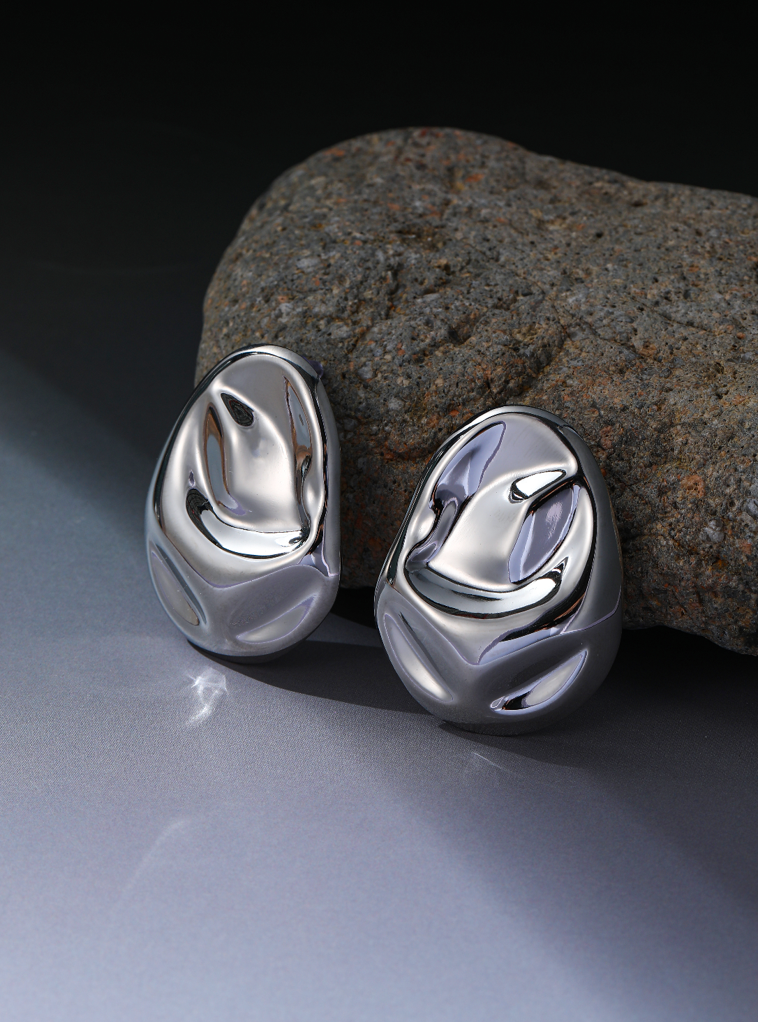 Alba Sculptural Stud Earrings – Organic Baroque Gold & Silver Toned Art